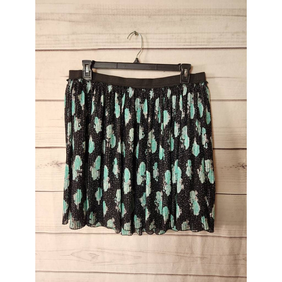 Torrid Womens Pleated Skirt‎ Turquoise Black Lined Floral Chiffon Mini Plus 1X - Picture 1 of 6